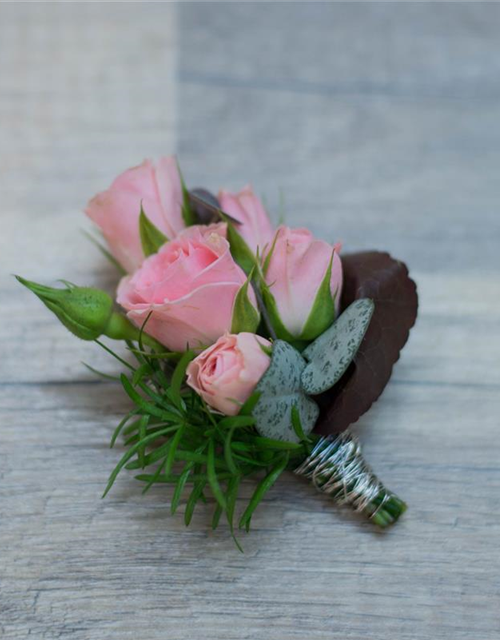 Anstecker Rosagrün Nr.10